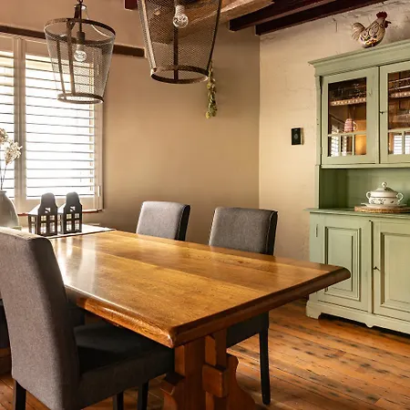 Mergelhuisje Anno 1799 بيت للعطل *